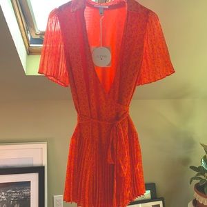 Floral Flutter Sleeve Pleated Wrap dress ALEXIS 8